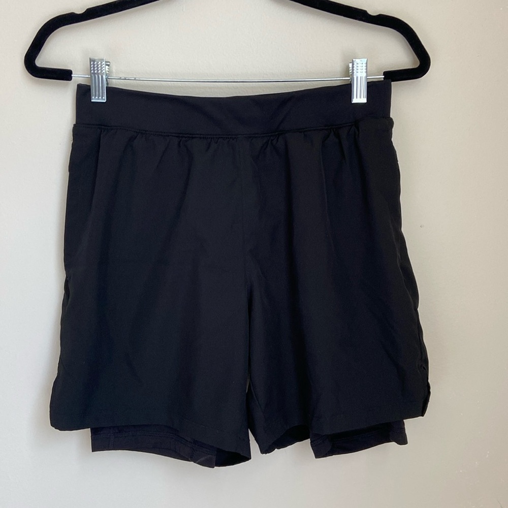 Men’s gym shorts